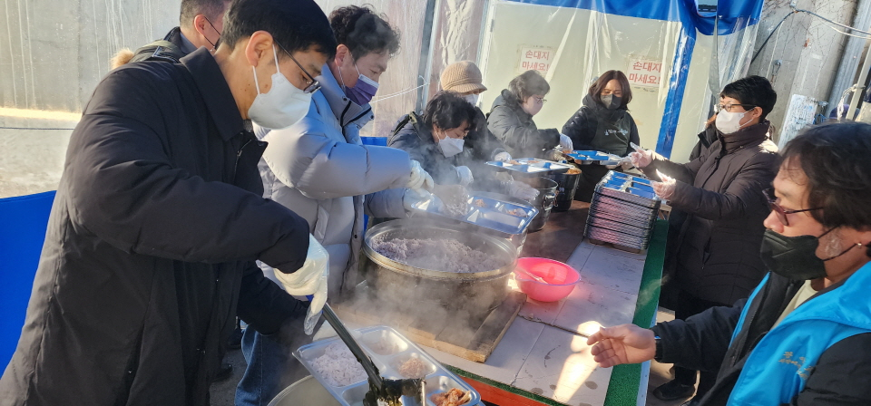 e3f426d8d1ef418e15fa8fdbfb2fc269_1671768242_1948.jpg e3f426d8d1ef418e15fa8fdbfb2fc269_1671768242_1948.jpg