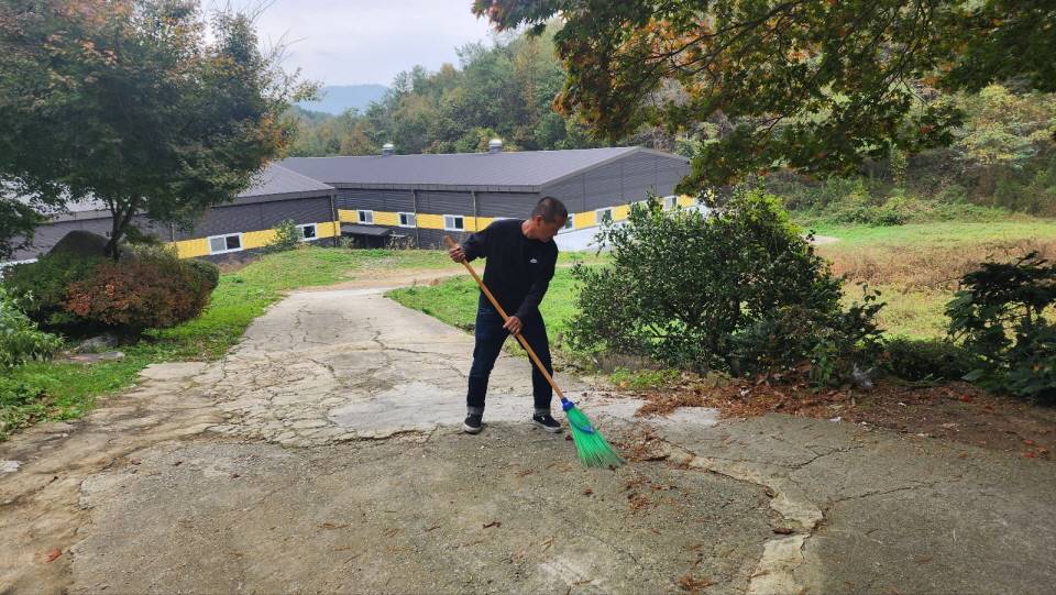 4fd7a38ebb246cd68f9bdb512c2e66ff_1747641255_5774.jpg 4fd7a38ebb246cd68f9bdb512c2e66ff_1747641255_5774.jpg