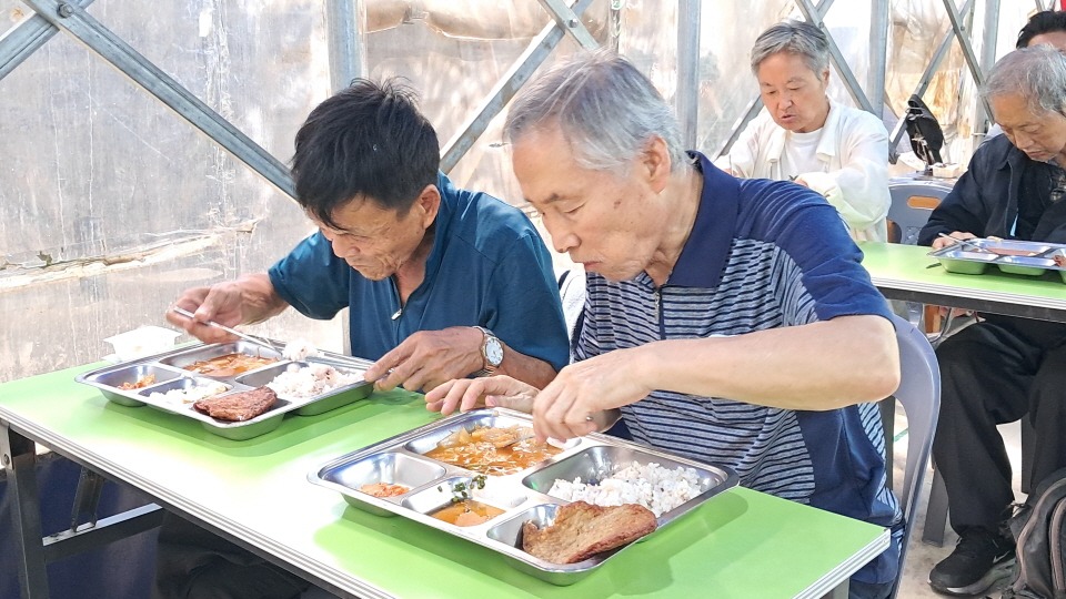 baa166bb93e31d3d375e98ddd0a1fd68_1758036824_4001.jpg baa166bb93e31d3d375e98ddd0a1fd68_1758036824_4001.jpg