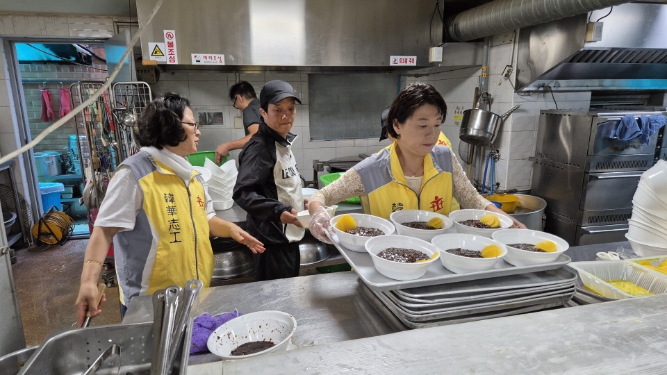 65e6c4e05df0f17f81c212f3e2f2cfa5_1762254343_2479.jpg 65e6c4e05df0f17f81c212f3e2f2cfa5_1762254343_2479.jpg