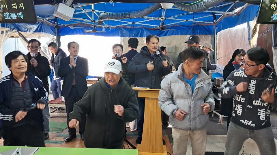 d7bacd431a632688154c491be13ba3e6_1763112528_2999.jpg d7bacd431a632688154c491be13ba3e6_1763112528_2999.jpg